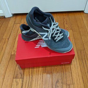 New Balance Minimus 40 V1 Men's Size 9 Wide 2E